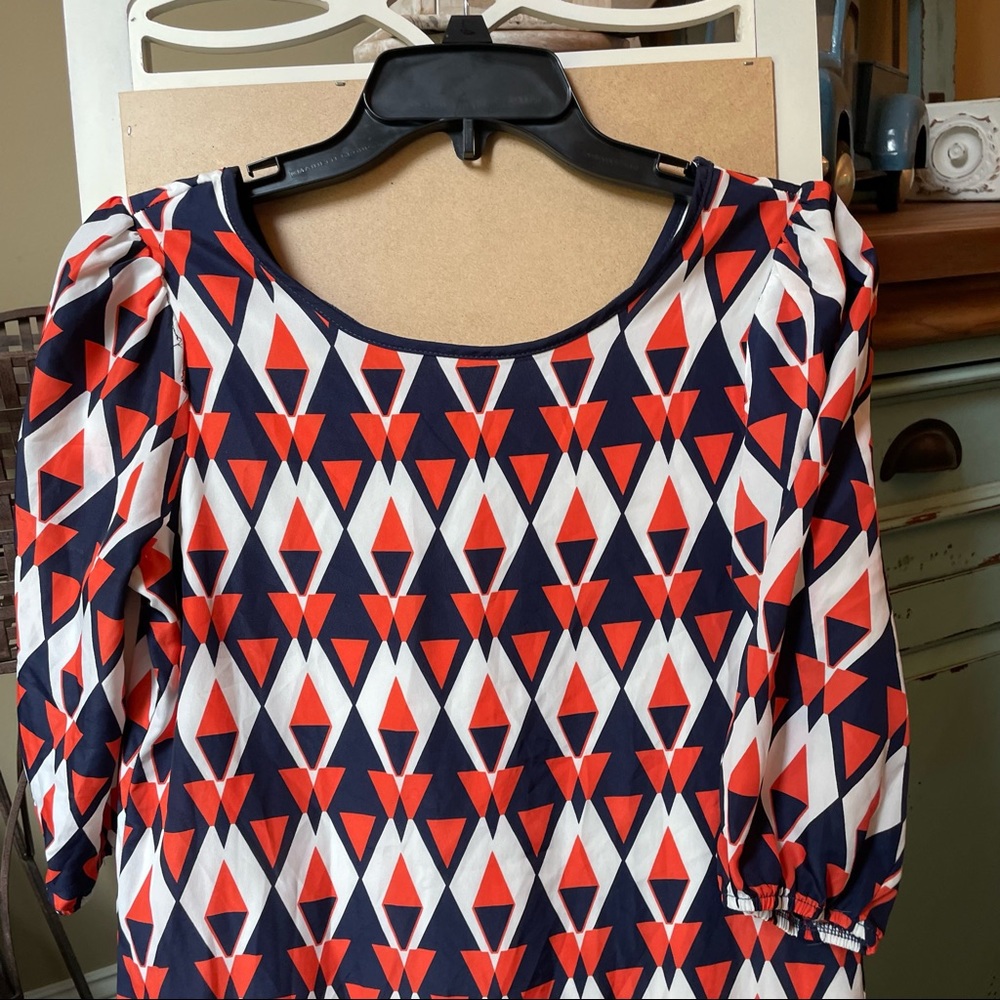 Geometric Pattern Girls Dress 🐝 - Picture 4 of 7